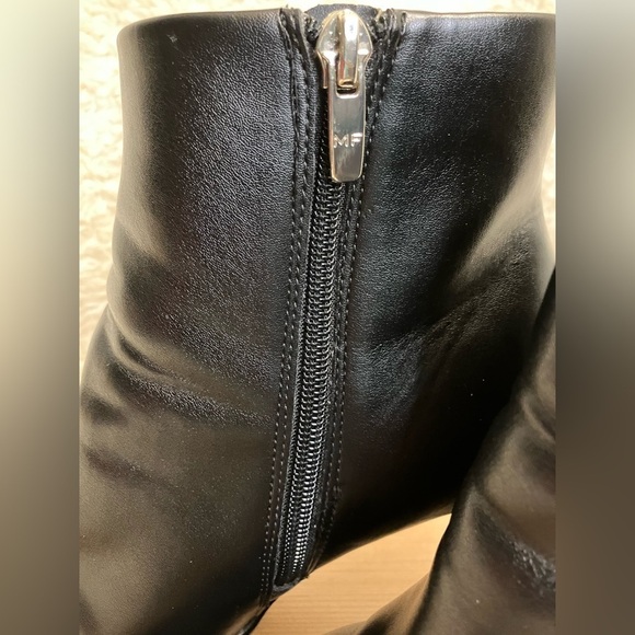 Marc Fisher Black Ankle Boots Dalla Pointed Toe Size 9.5 - Picture 4 of 13